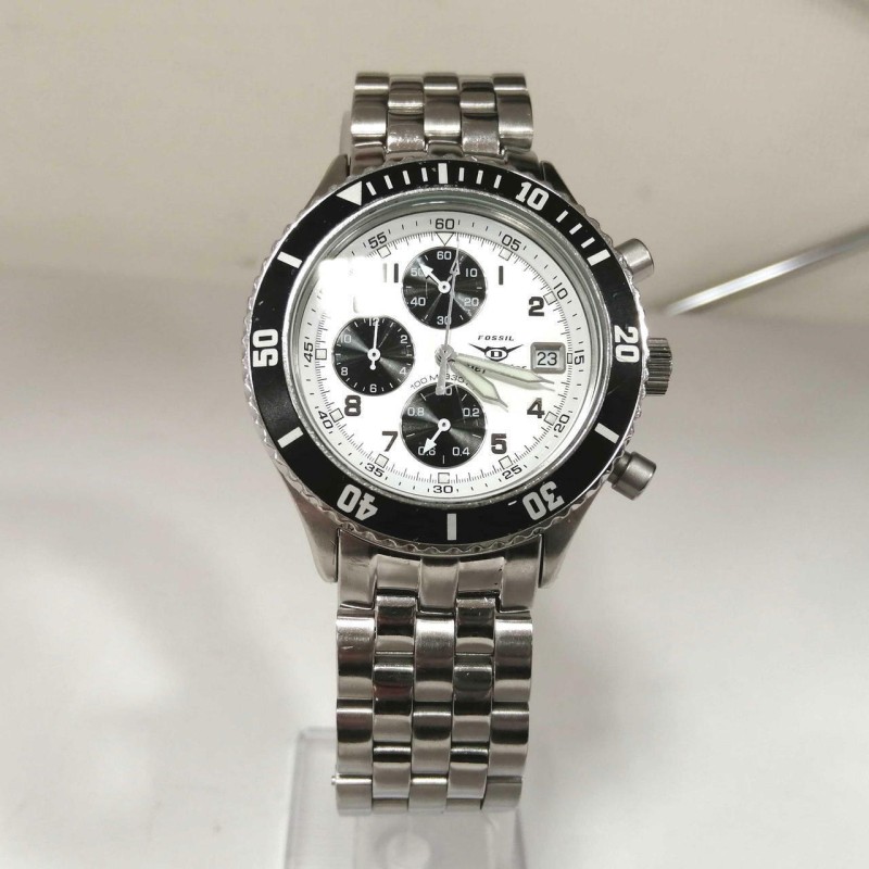 Fossil Defender 100metri. SAYA SHOP ONLINE OUTLET.