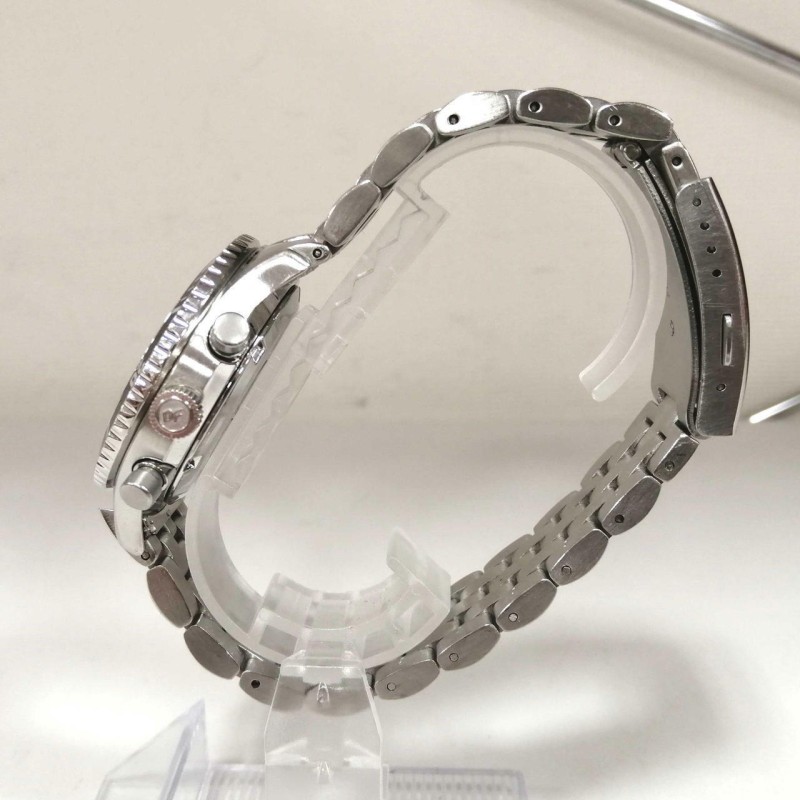 Fossil Defender 100metri. SAYA SHOP ONLINE OUTLET.