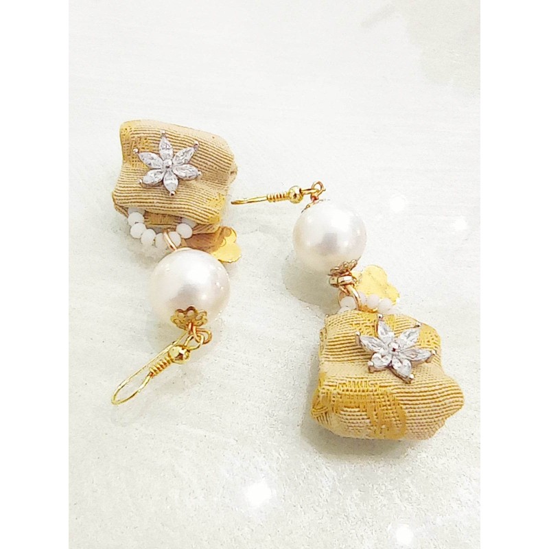 Orecchini Le Borselline by Le Carose. SAYA SHOP ONLINE OUTLET.