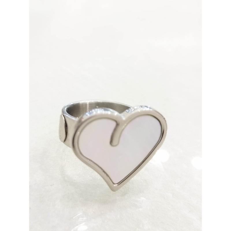 Anello Makuti. Cuore in acciaio e madreperla. SAYA SHOP ONLINE OUTLET.