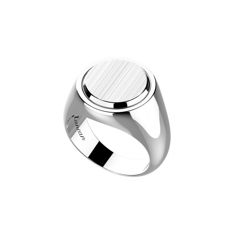 Anello Zancan, in argento con ampia placca rotonda satinata.