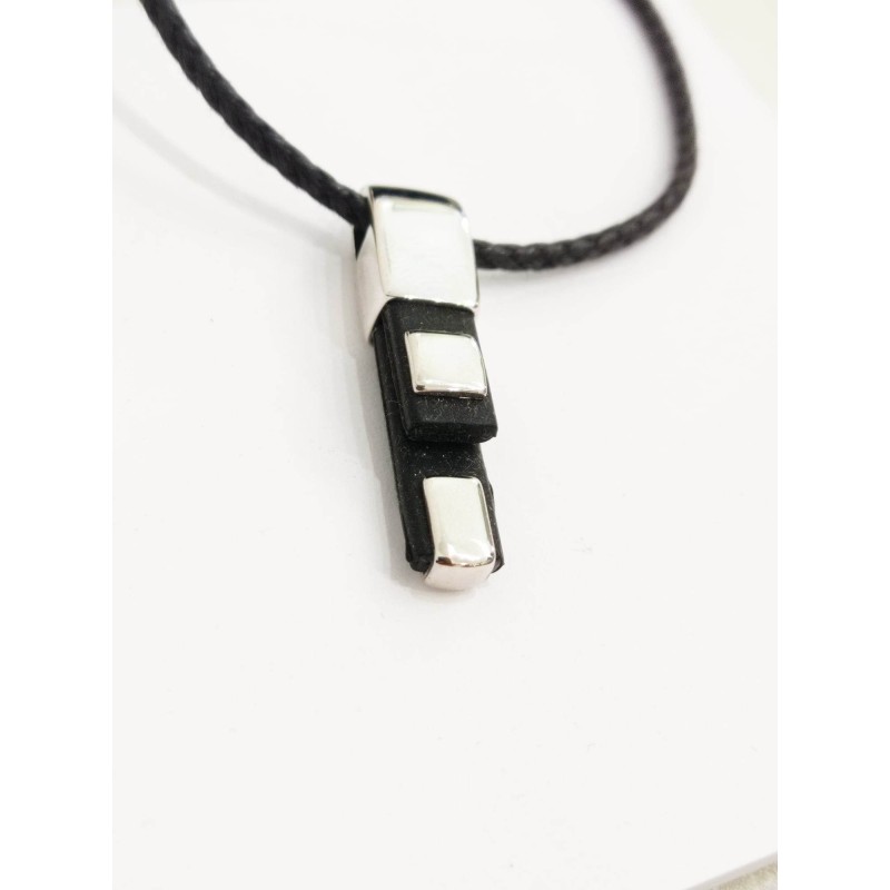 Pendente Molecole Gioielli. Gomma e Argento. SAYA SHOP ONLINE OUTLET.